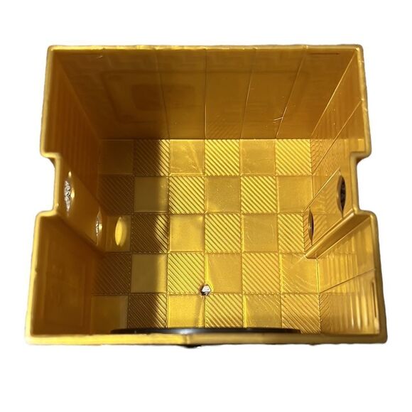 LOL Surprise Doll Remix Hair Flip Stix Queen with Record Player & Accessories - Picture 11 of 12